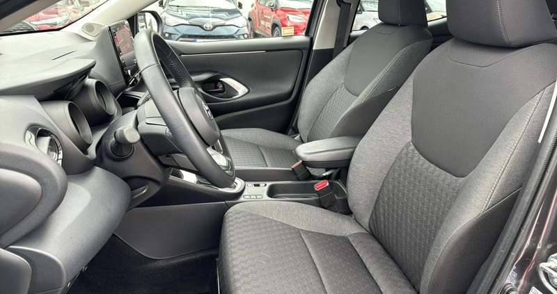 Toyota Yaris cena 91900 przebieg: 16739, rok produkcji 2022 z Chełmno małe 191